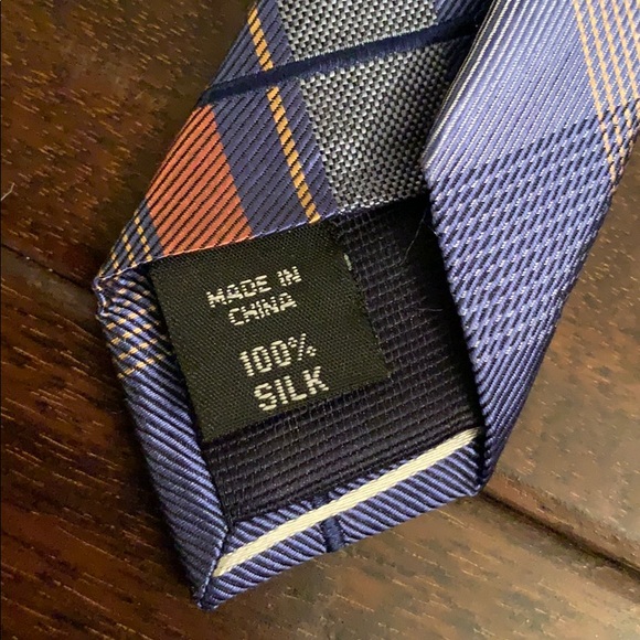 Michael Kors Silk Plaid Tie - Picture 4 of 6